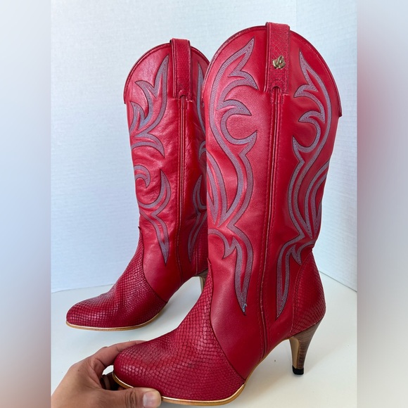 Vintage Shoes - Vintage 80s Jeenz Bootz Red Leather Heel Cowboy Cowgirl Boots Size 7.5 *Flaws